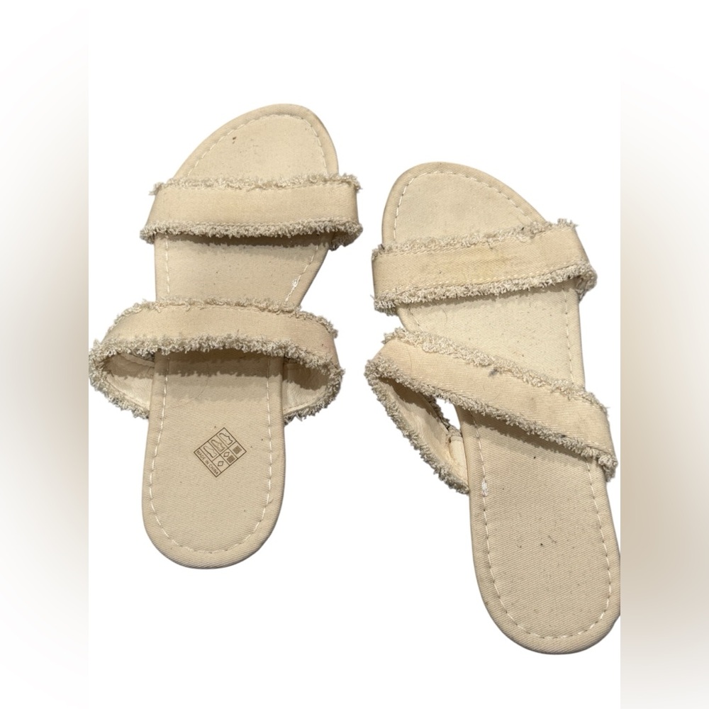 ✨ 5/$30 ✨‎ Cream Double Strap Sandals